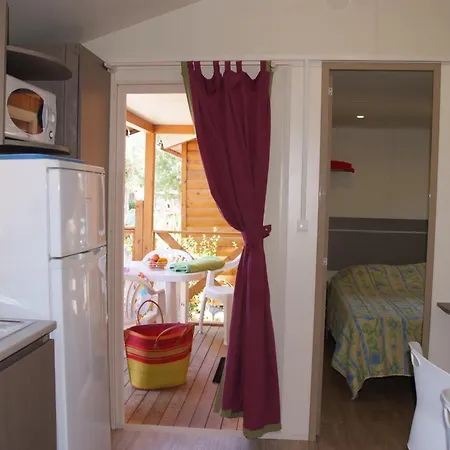Les Palmiers Kemping 4*