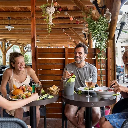 Campingplatz Les Palmiers 4*